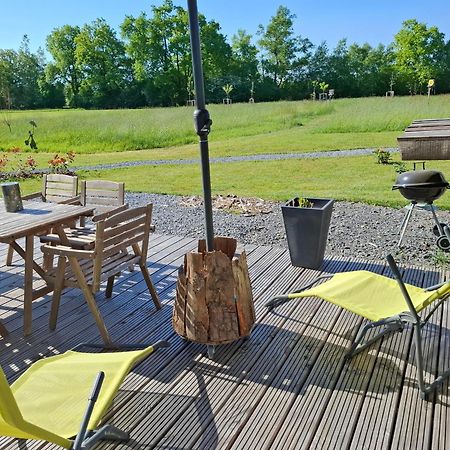 Ferienwohnung La Rose Du Bel Homme Rocroi Exterior foto
